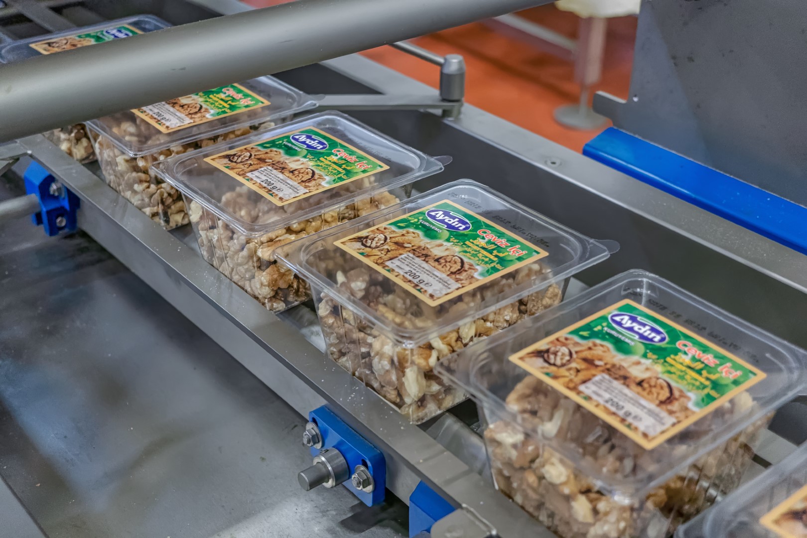 Testimonal confectionery & nuts