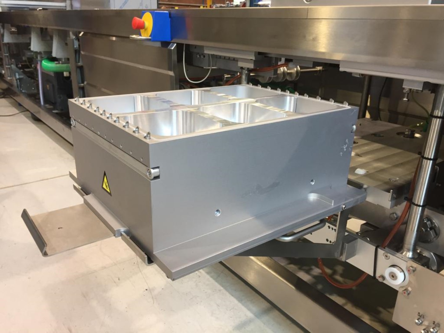 RE-series, thermoformer, thermoforming machine, packaging machine