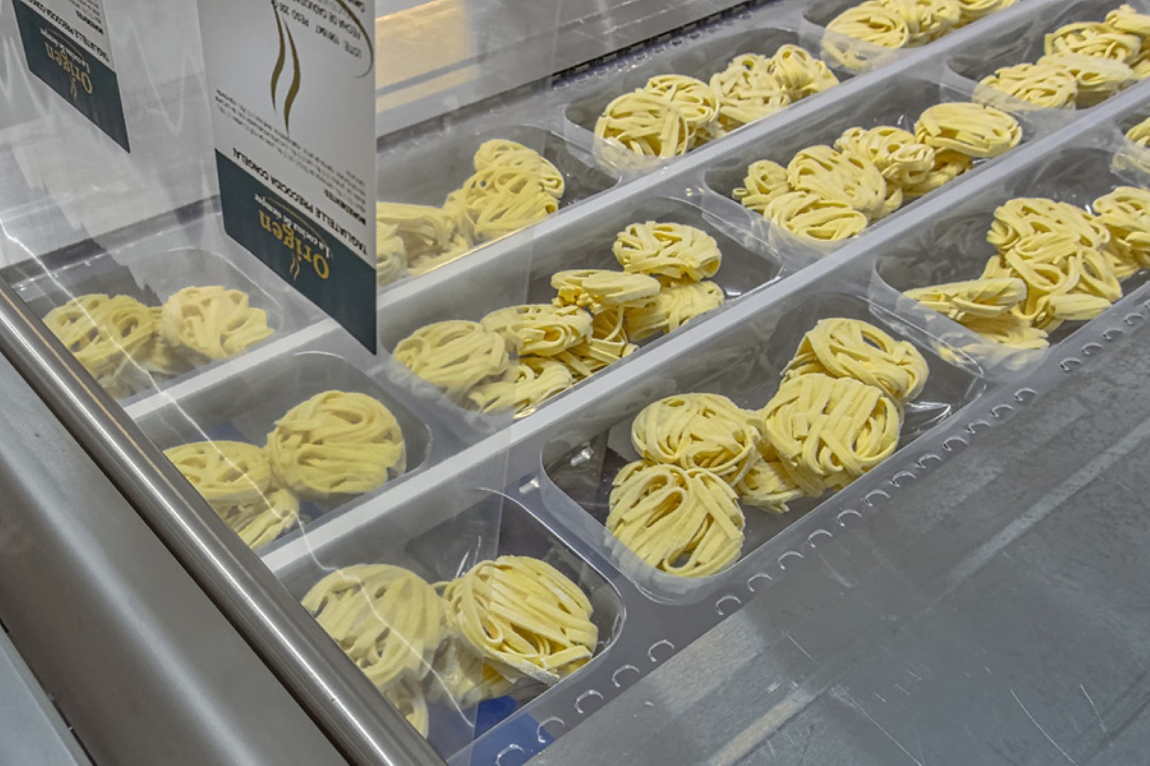 Testimonial convenience foods